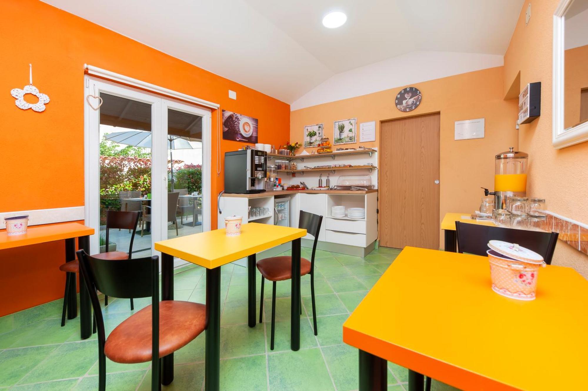 Couette-café Erik Adults Only 3*