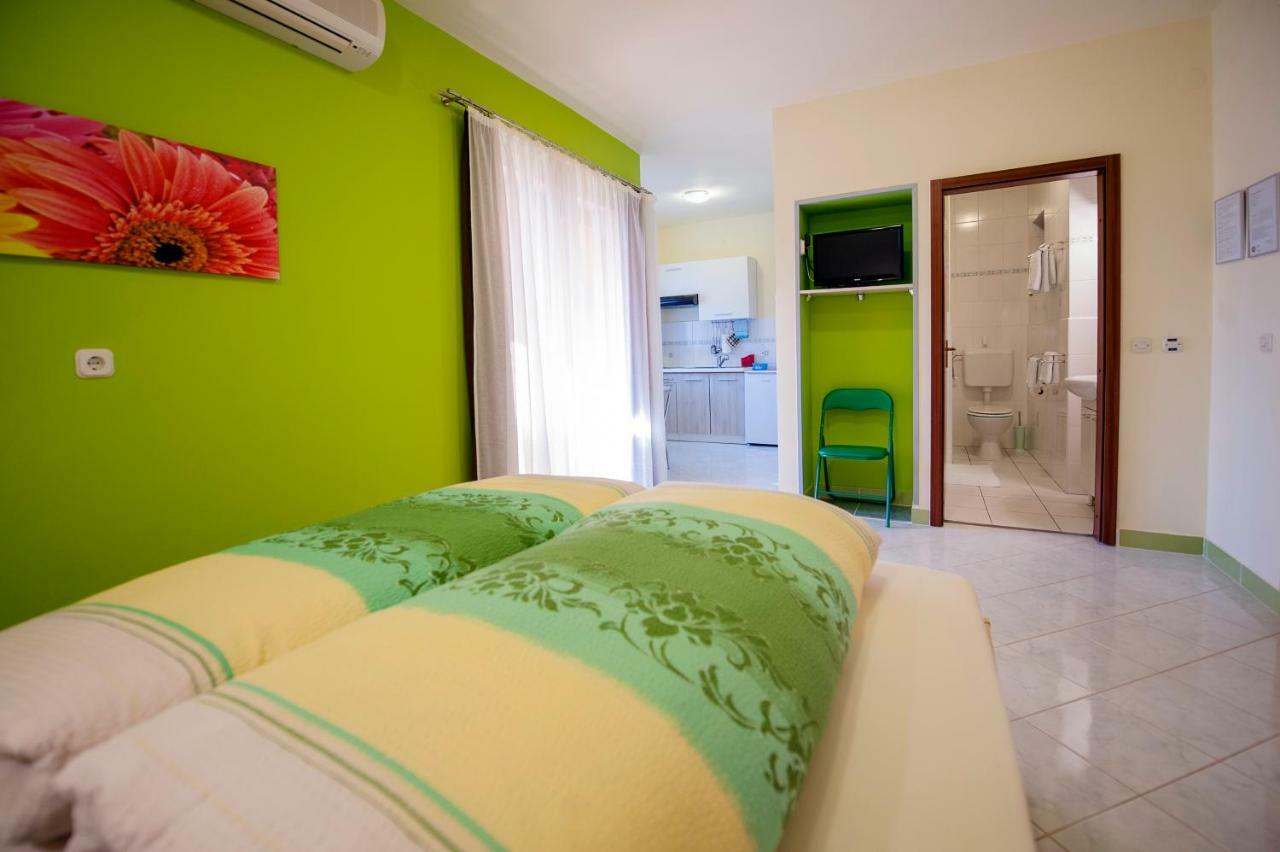 Couette-café Erik Adults Only 3*